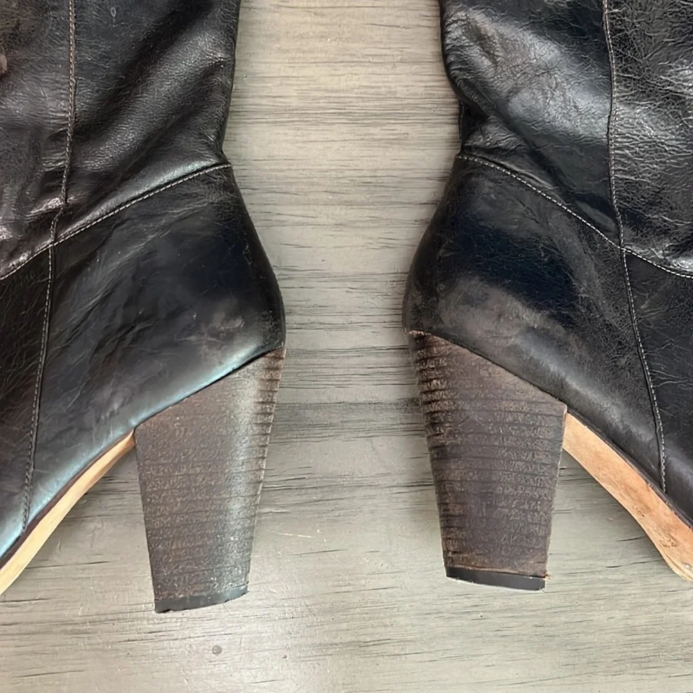 POUR LA VICTOIRE OVER THE KNEE BROWN LEATHER BADDIE BOOTS 8
